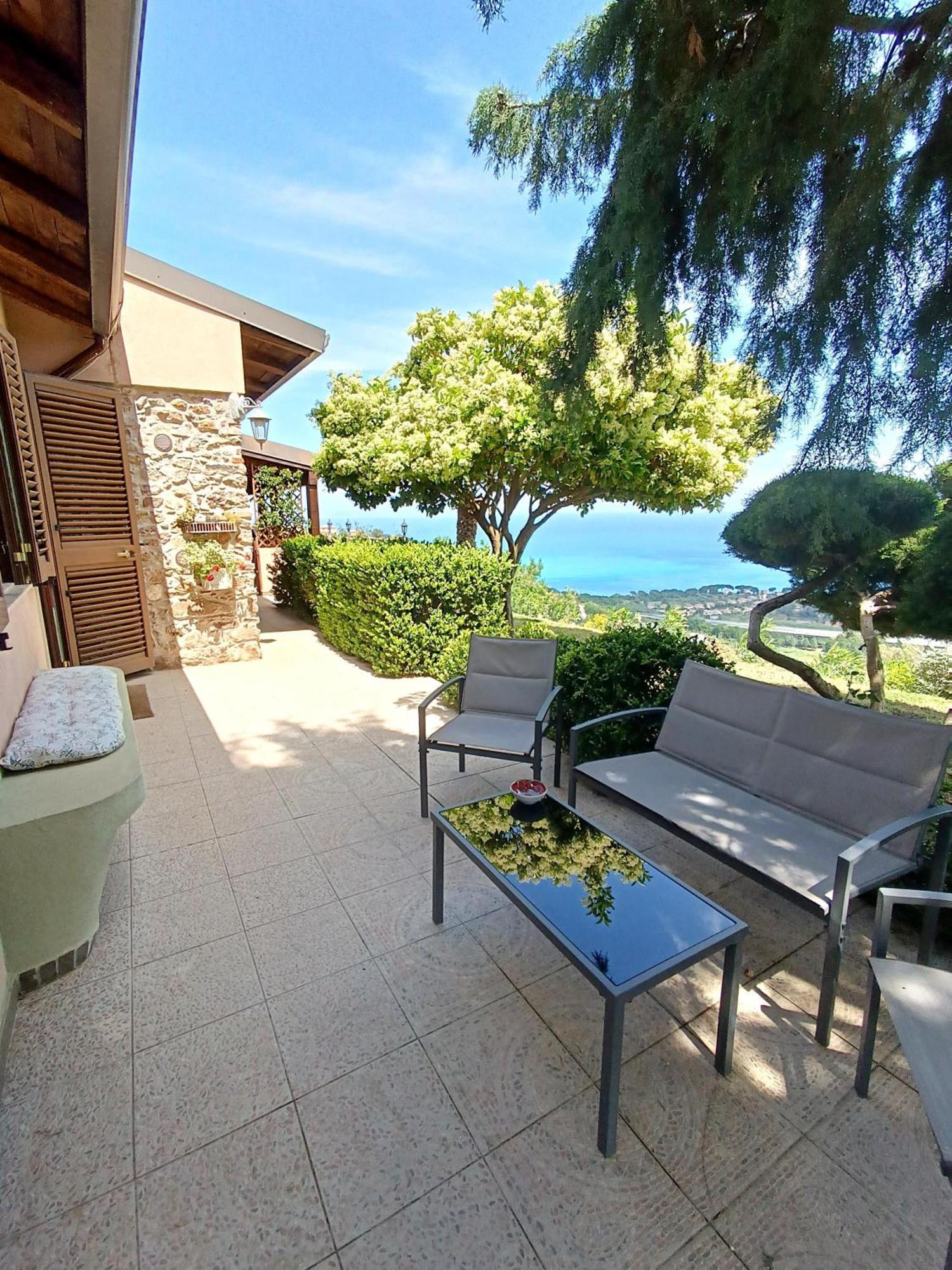 La Casa Di Matilde Bed & Breakfast Gioiosa Marea Luaran gambar